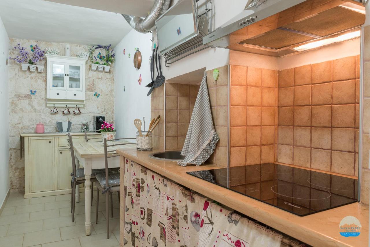 オストゥーニCasa Francescaアパートメント エクステリア 写真